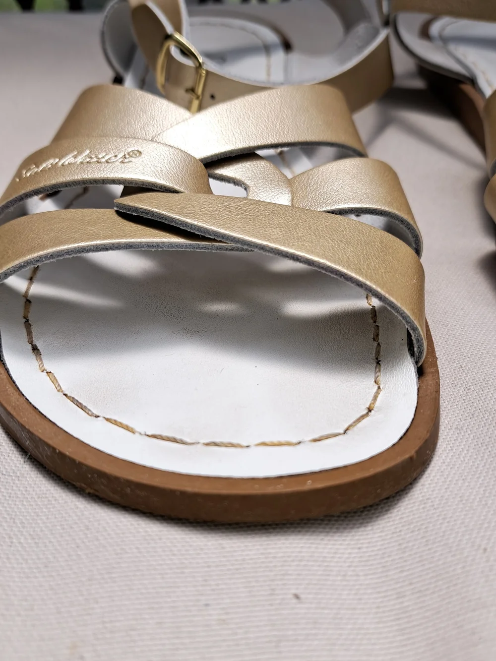 Salt Water Sandals Gold US Womens8-9 - Picture 6 of 16